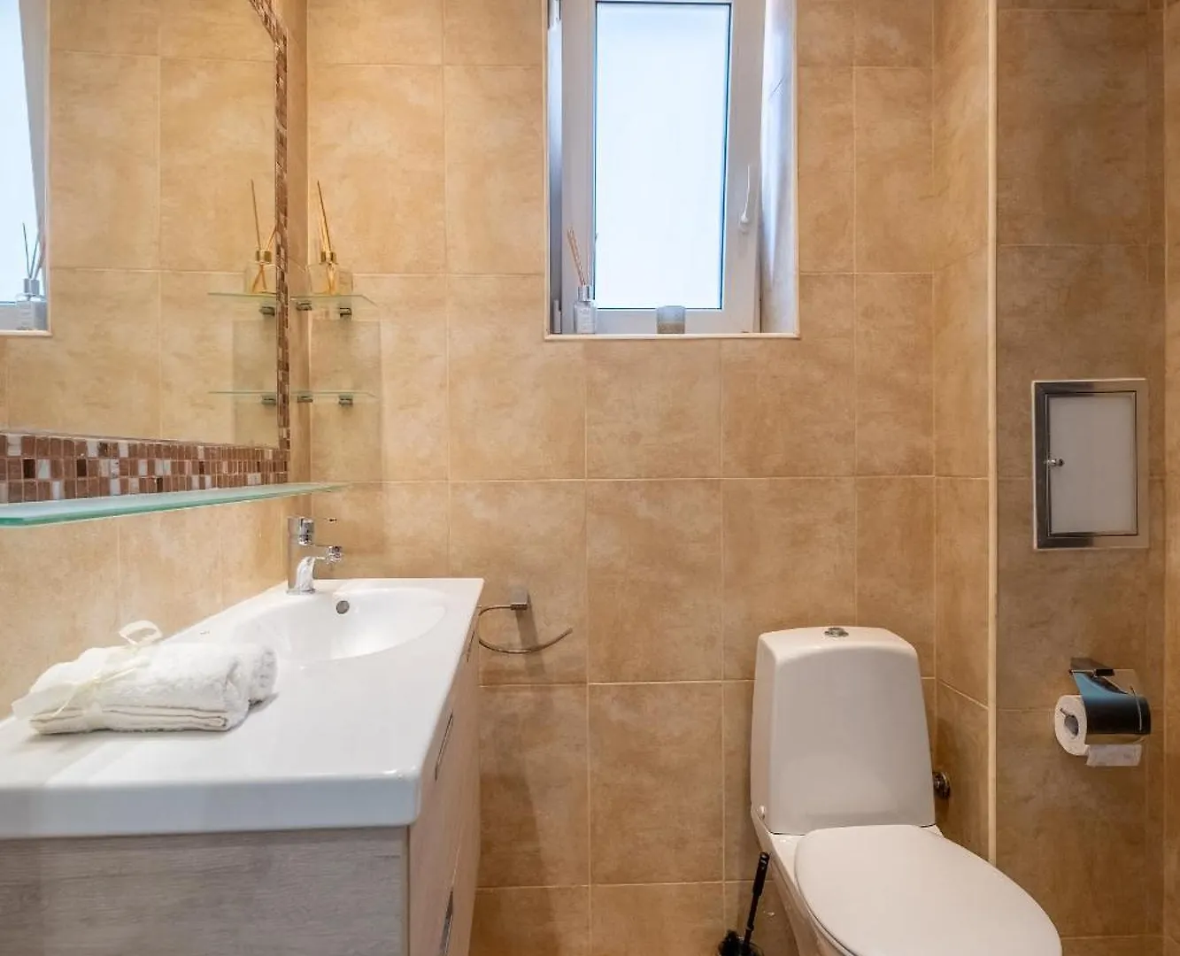 Family-Friendly Place Steps From Mall Of Sofia Apartman